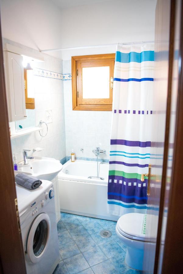 Athena'S Luxury Place Agria Esterno foto